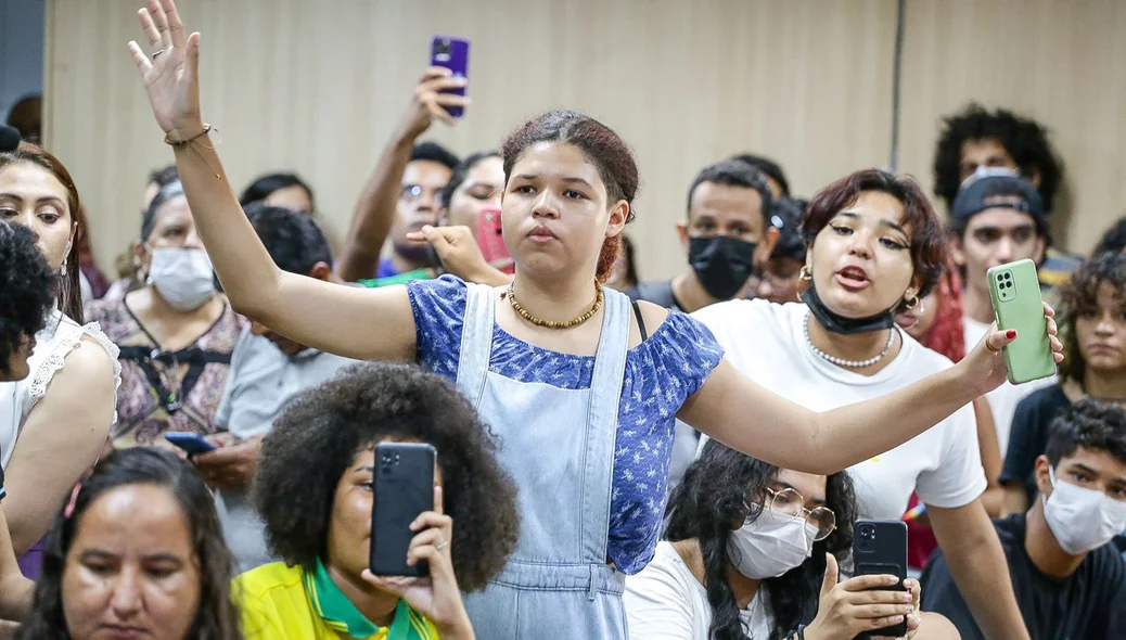 Maria Clara, estudante de História