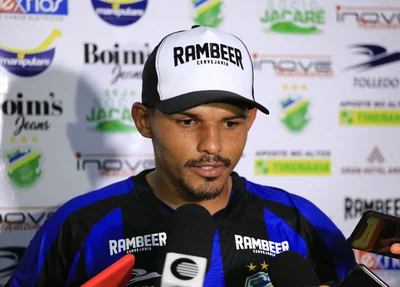Netinho, volante do Altos