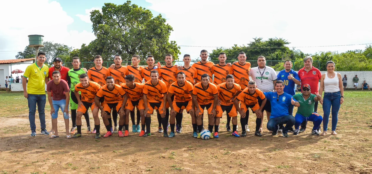 No tempo normal, o jogo ficou empatado por 01 a 01