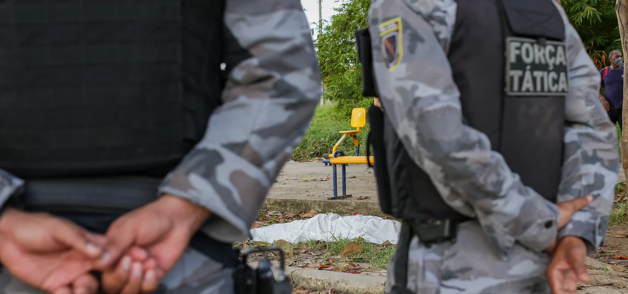 Policiais militares durante diligência na zona sudeste de Teresina