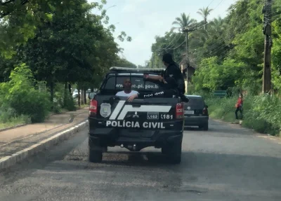 Polinter prende acusados de roubar veículos em Teresina