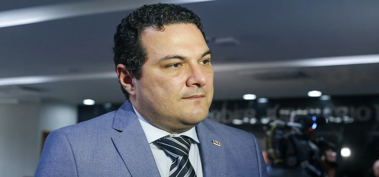 Presidente da OAB PI Celso Barros