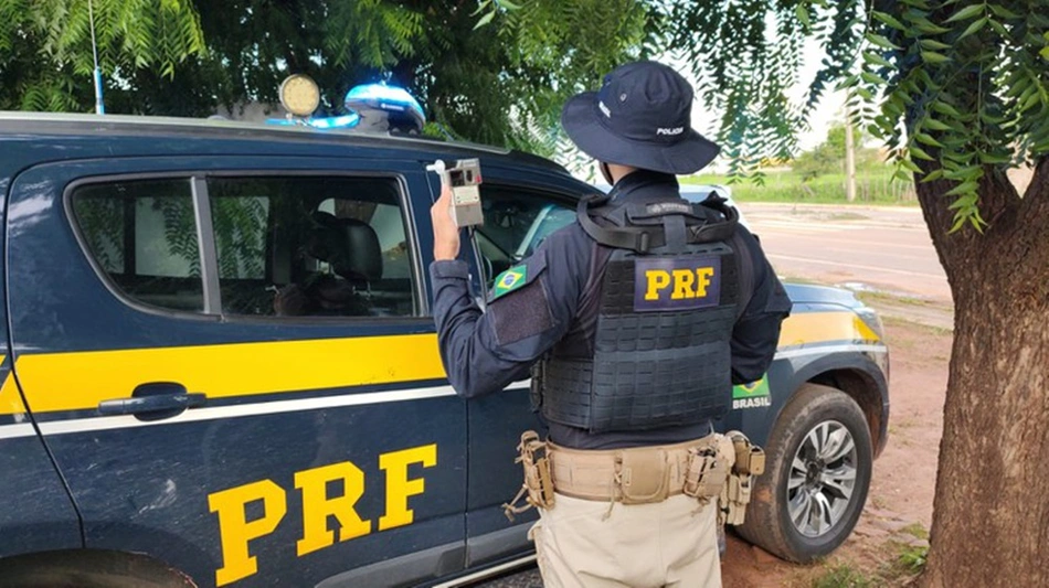 PRF prende motoristas por embriaguez ao volante em Floriano e Corrente
