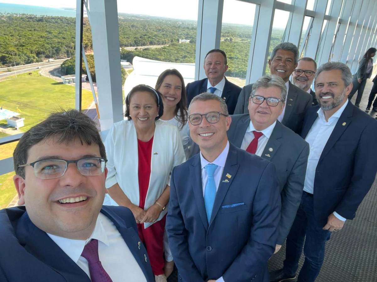 Rafael Fonteles e governadores do Consórcio Nordeste