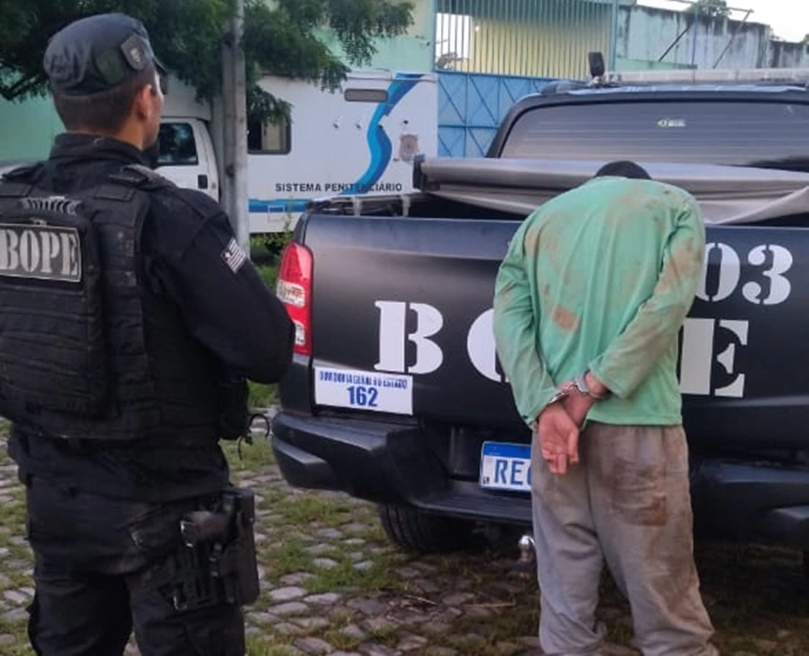 Samuel Cruz dos Santos e outro fugitivo foram recapturados neste domingo (22)