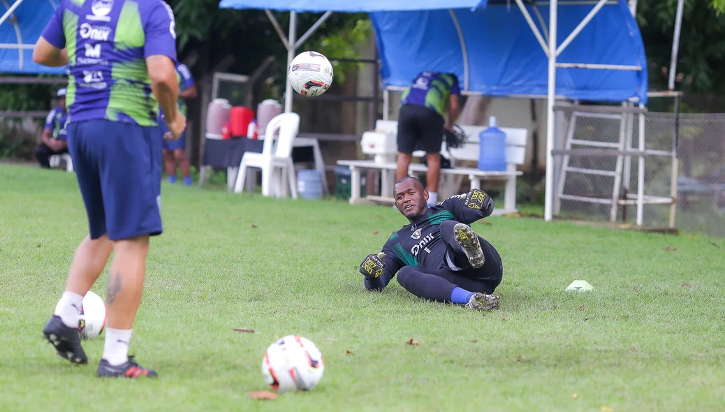 Treinamento de goleiro