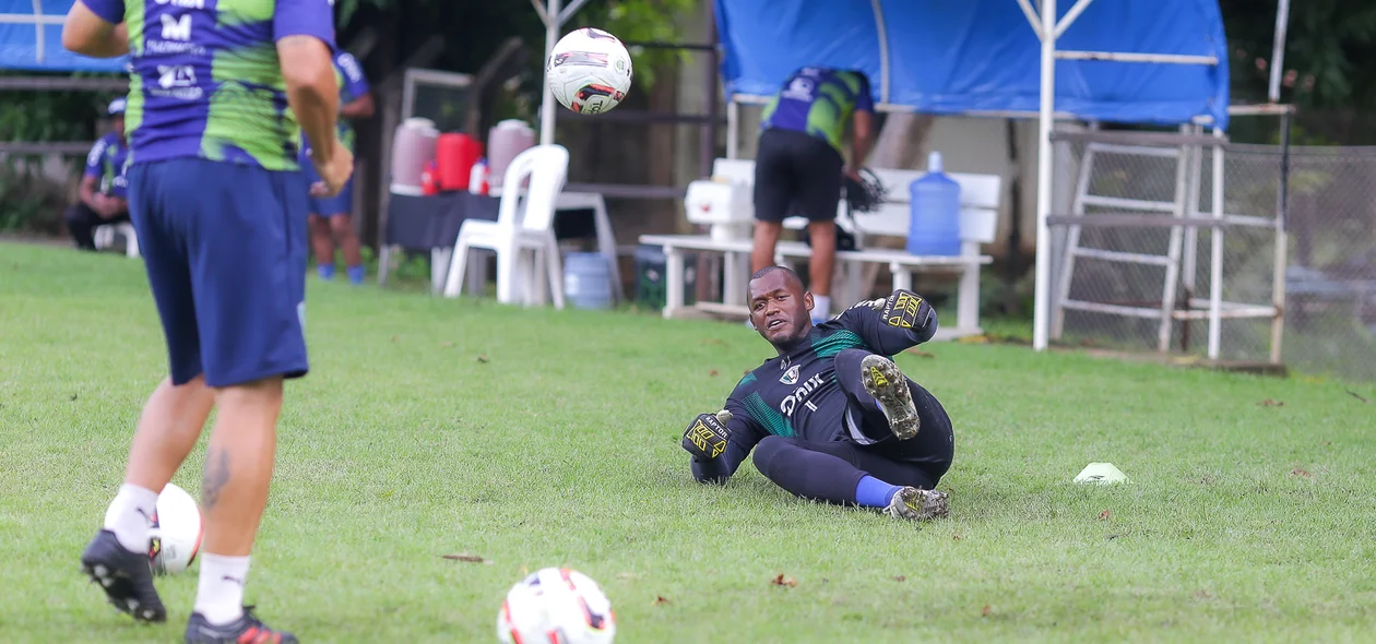 Treinamento de goleiro