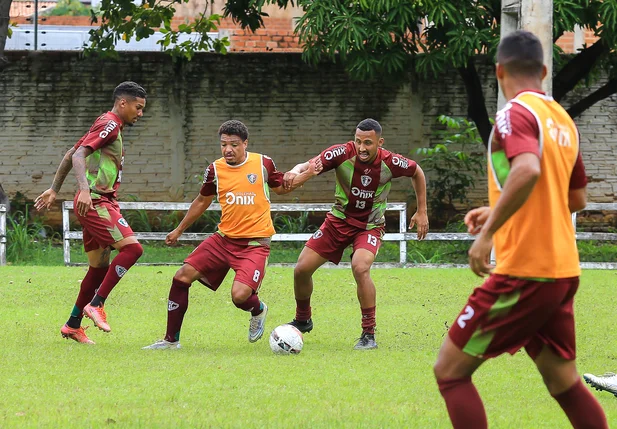 Último treino do Fluminense-PI antes do jogo contra o River