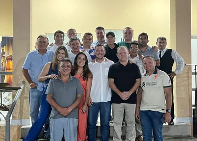 Vereadores reunidos com Wellington Dias