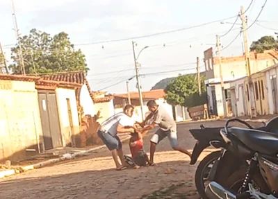 Vídeo mostra jovens sendo agredidas por vizinhos no município de João Costa