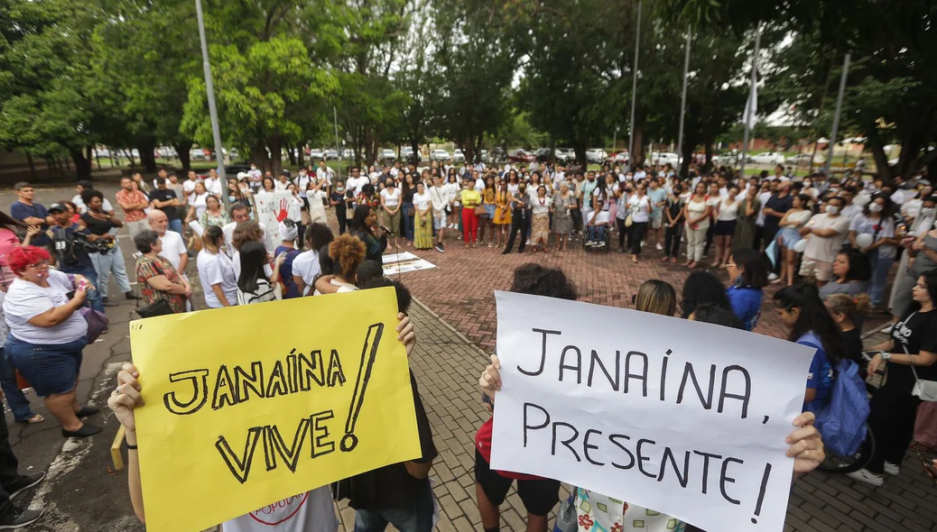 Vigília em memória de Janaína Bezerra