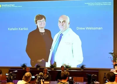A bioquímica húngara, Katalin Karikó, e o médico norte-americano, Drew Weissman