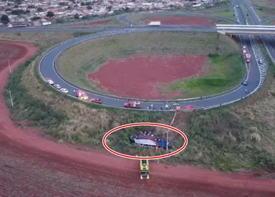 Acidente com ônibus que saiu de Pedro II deixa dois mortos em Uberlândia-MG