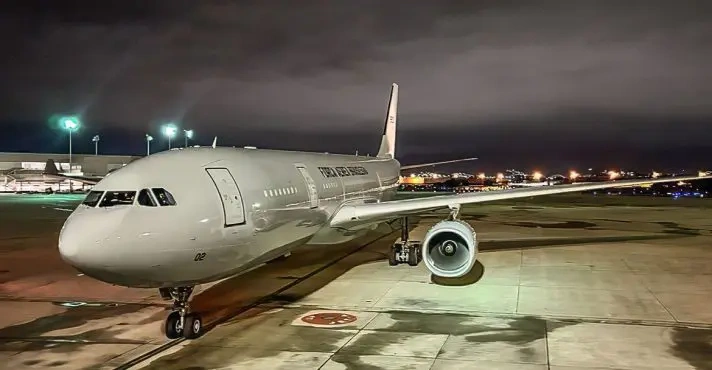 Aeronave da FAB retorna com brasileiros de Israel