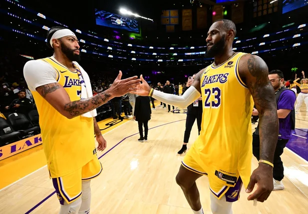 Anthony Davis e LeBron James