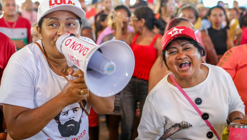 Apoiadores no evento do lançamento da pré-candidatura de Fábio Novo