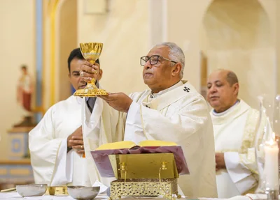 Arcebispo Dom Juarez Sousa durante missa