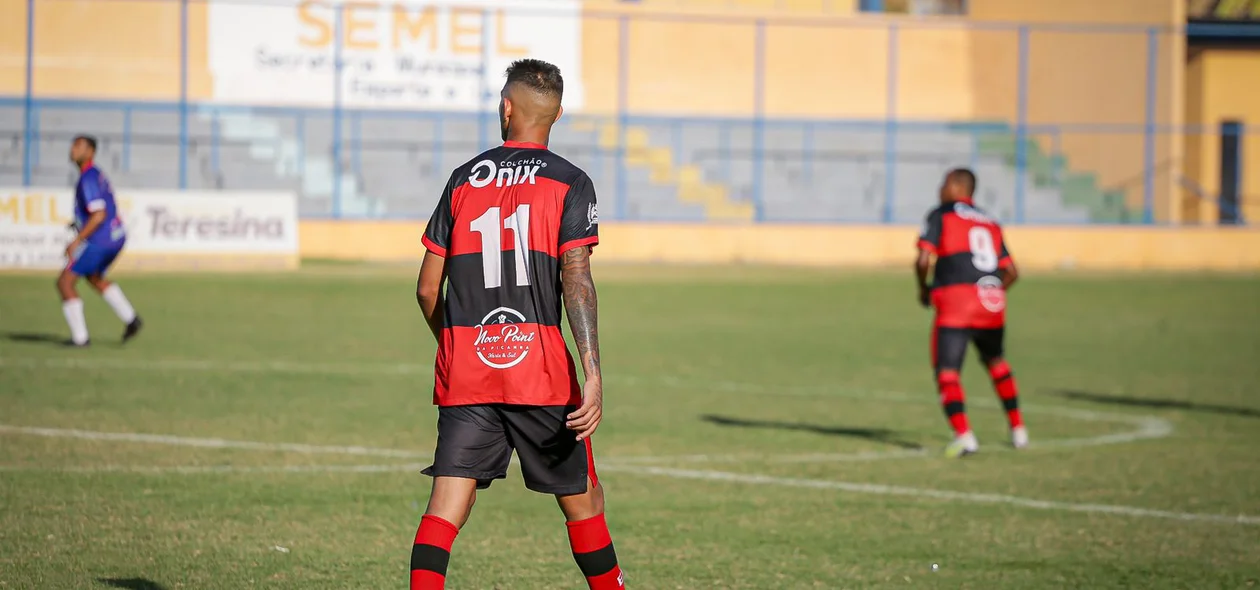 Augusto, camisa 11 do Flamengo-PI