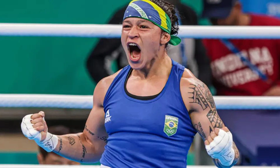 Bia Ferreira conquista ouro no Boxe