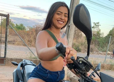 Blogueira Samya Silva