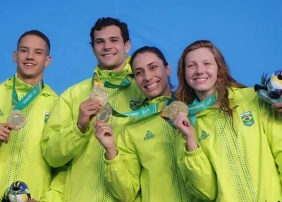 Brasil leva ouro no revezamento misto 4x100m