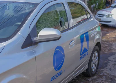 Carro da reportagem