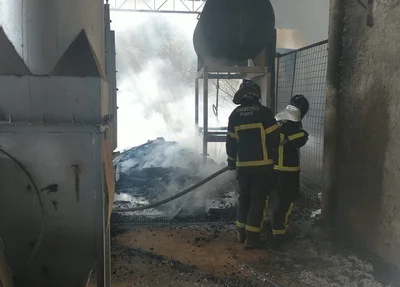 Chama ocorreu próximo às caldeiras da fábrica