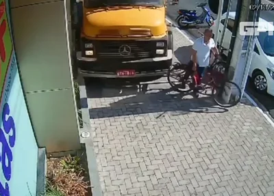 Ciclista escapa da morte após caminhão invadir calçada na Avenida Pinheiro Machado, em Parnaíba
