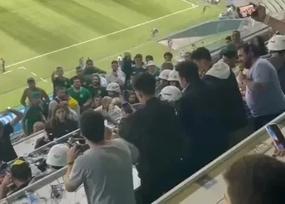 Confusão em zona destinada aos jornalistas