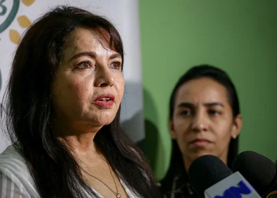 Deputada Estadual, Teresa Brito durante coletiva