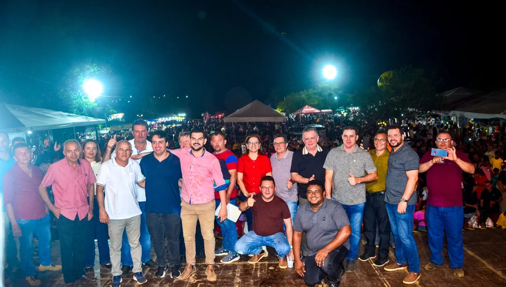Deputados Flávio Nogueira, Merlong Solano e Flávio Nogueira Júnior estiveram presentes na XIV Expofeira de Joaquim Pires