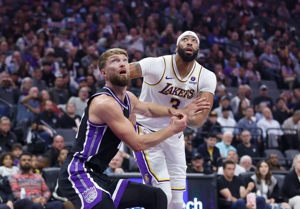 Domantas Sabonis e Anthony Davis