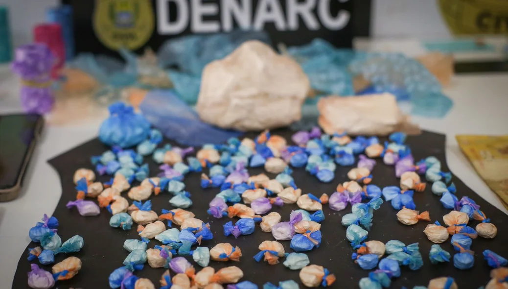 Droga apreendida pelo Denarc