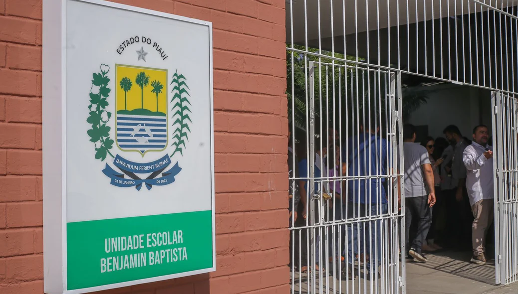Entrega da reforma da escola Benjamin Baptista