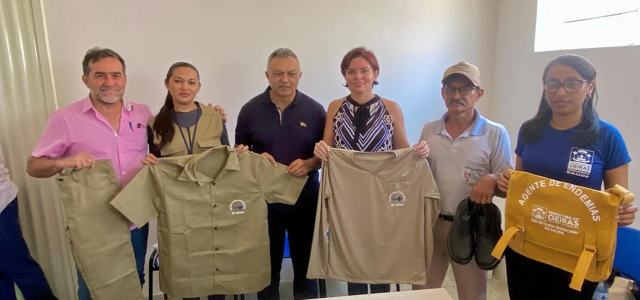 Prefeito José Raimundo entrega novos uniformes e equipamentos aos agentes em Oeiras