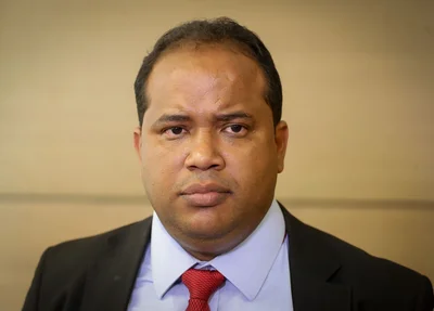 Enzo Samuel