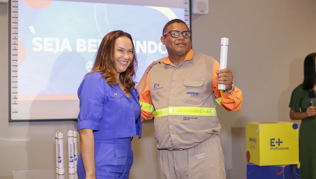 Equatorial Piauí realiza a formatura da primeira turma da Escola de Eletricistas