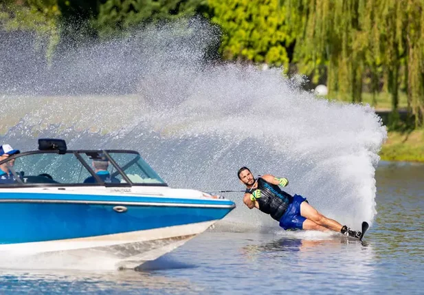 Felipe Neves fica com o bronze no slalom
