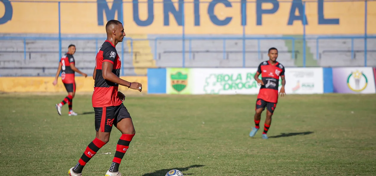 Flamengo-PI perdeu de 2 a 0 neste sábado (14)
