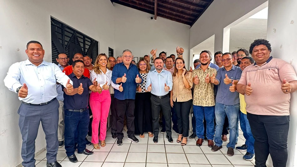 Florentino reúne lideranças de Teresina em café da manhã com Fábio Novo