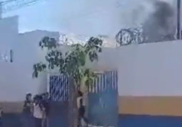 Incêndio em escola municipal de Teresina