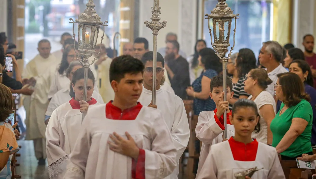 Início da missa de ação de graças