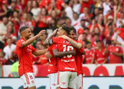 Internacional goleou o Santos por 7 a 1
