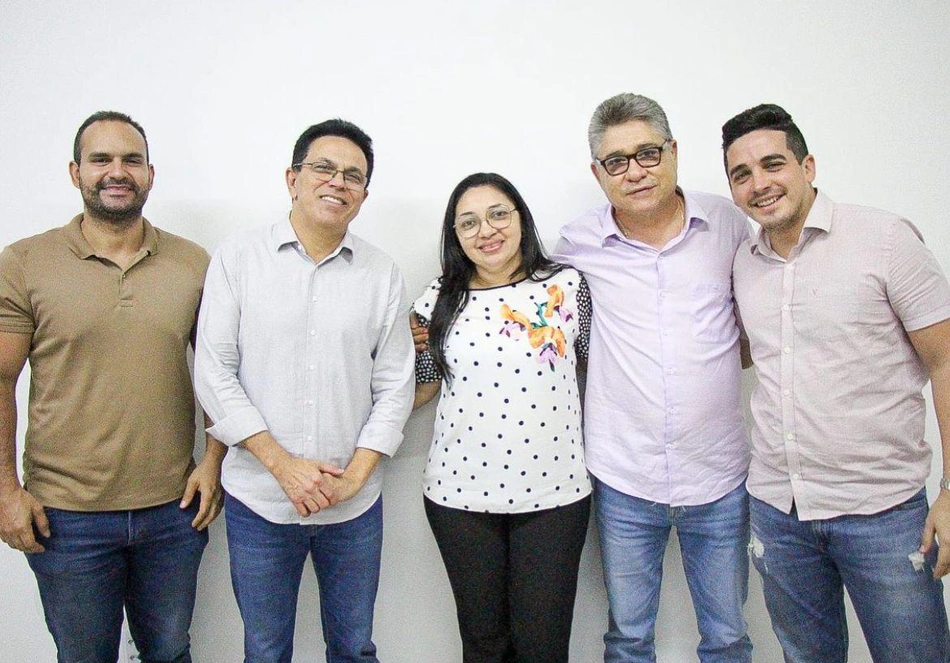 João Mádison confere obras em São Gonçalo
