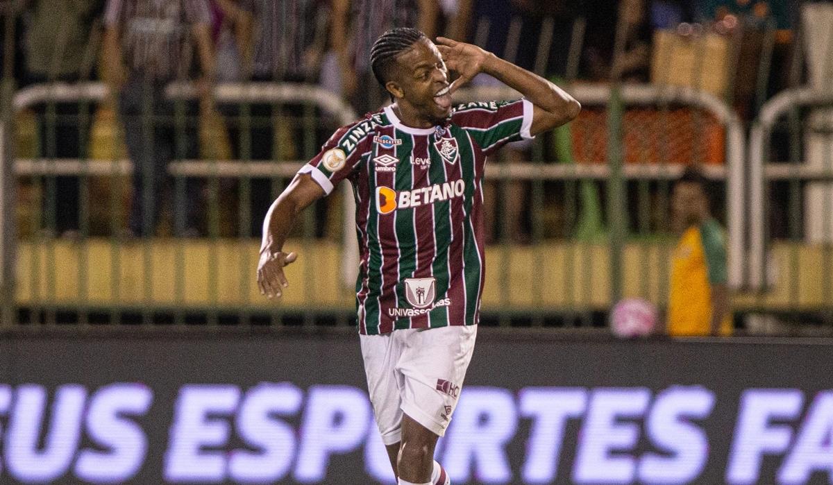Keno foi um dos destaques da vitória do Fluminense