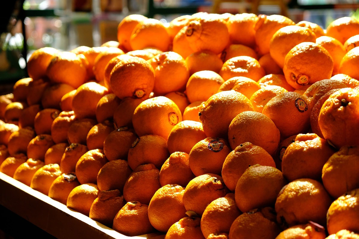 Laranjas no supermercado