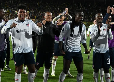 LDU empata com Defensa y Justicia e avança à final da Sul-Americana