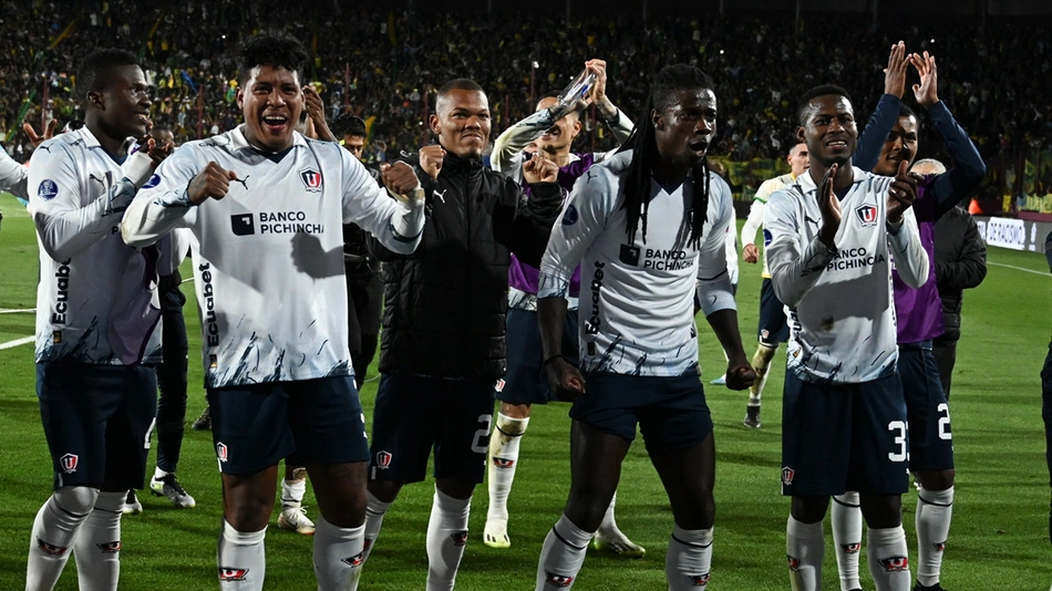LDU empata com Defensa y Justicia e avança à final da Sul-Americana