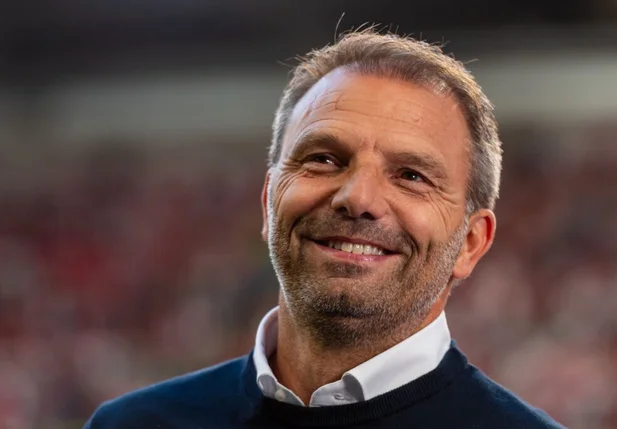 Maurice Steijn foi demitido do Ajax