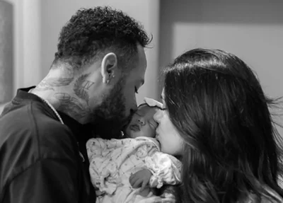 Neymar e Bruna Biancardi com a filha do casal, Mavie